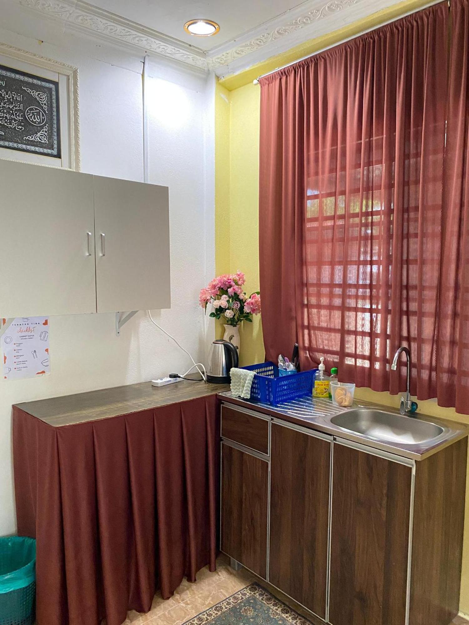 Teratak Tiga Homestay Padang Besar Kaki Bukit Exterior photo